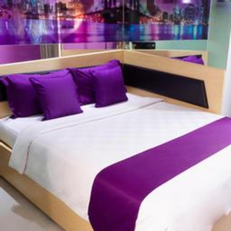 G Suites Hotel By Amithya Surabaya Bagian luar foto